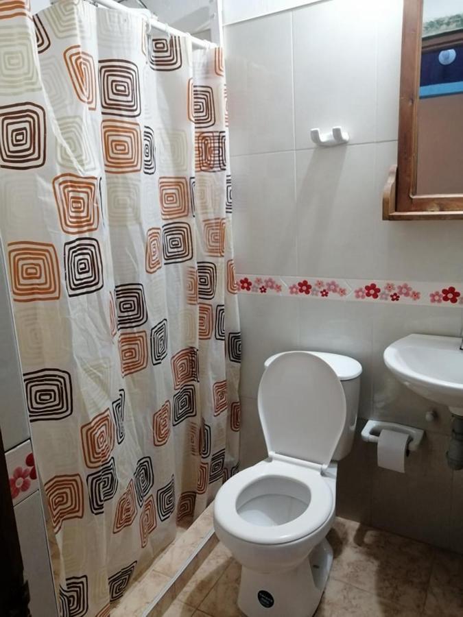 Popichi Hostel 莱瓦镇 外观 照片