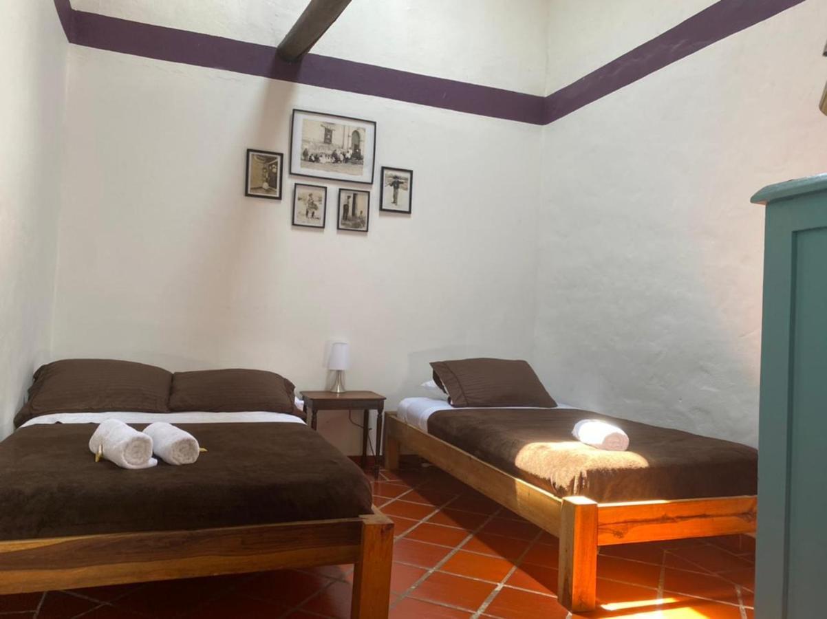Popichi Hostel 莱瓦镇 外观 照片