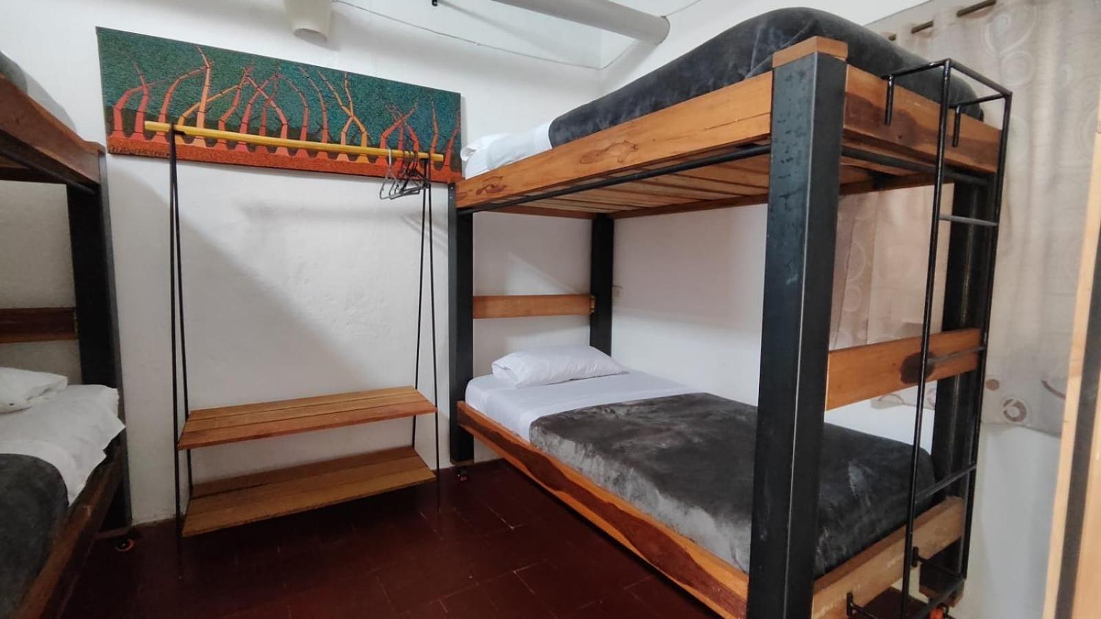 Popichi Hostel 莱瓦镇 外观 照片