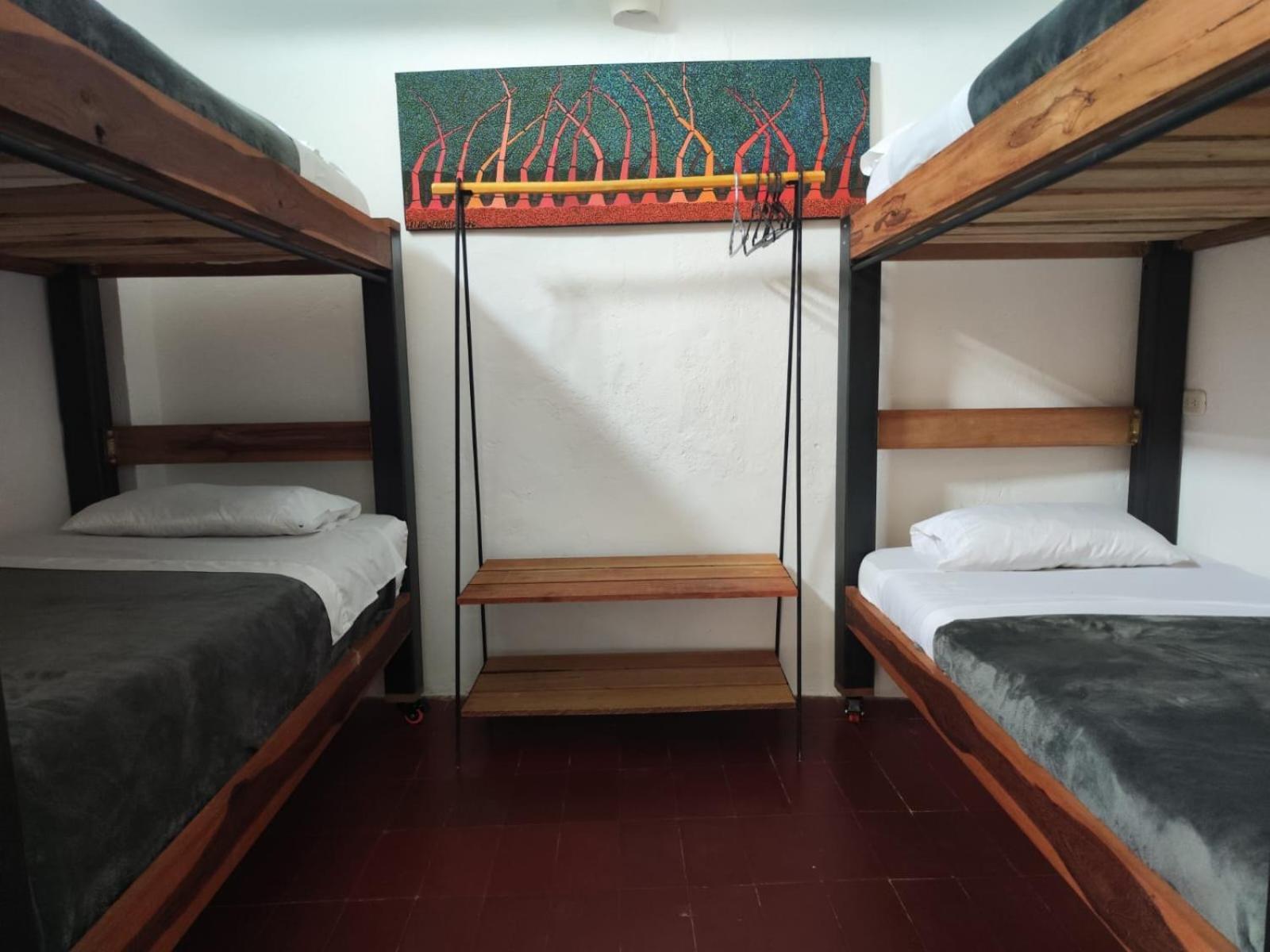 Popichi Hostel 莱瓦镇 外观 照片