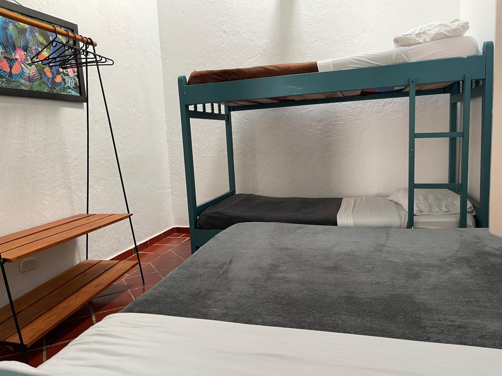 Popichi Hostel 莱瓦镇 外观 照片